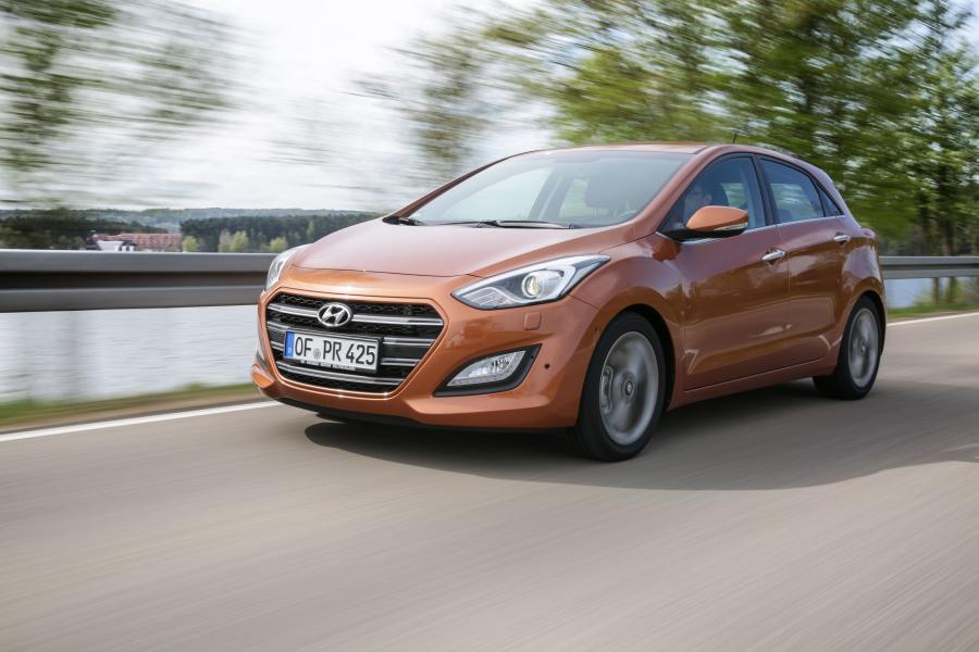  Hyundai i30 5-Door 2015 года  (фото 17 из 29)